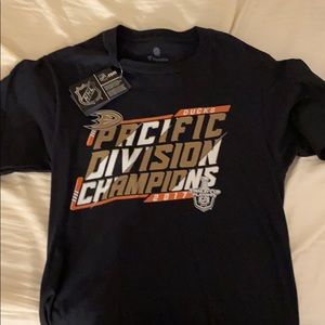 Anaheim Ducks Pacific Division Champs 2017 Shirt